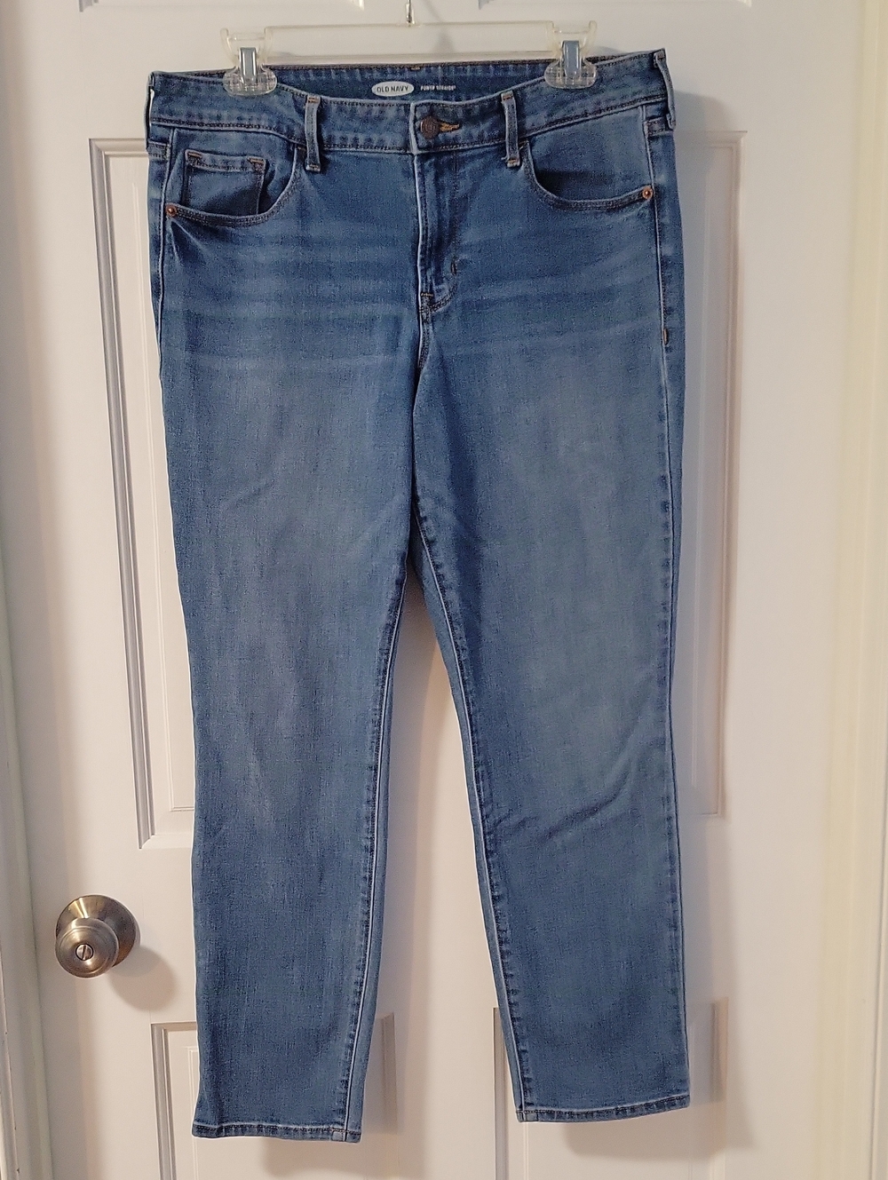 Old Navy Women's Power Straight Jeans Light Wash Size 12 Short